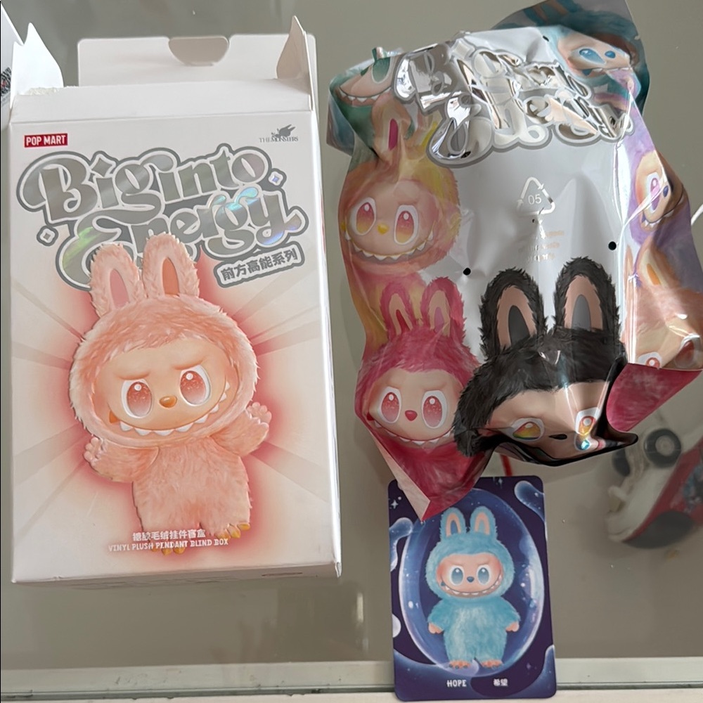 POPMART Labubu Big Into Energy “Hope”